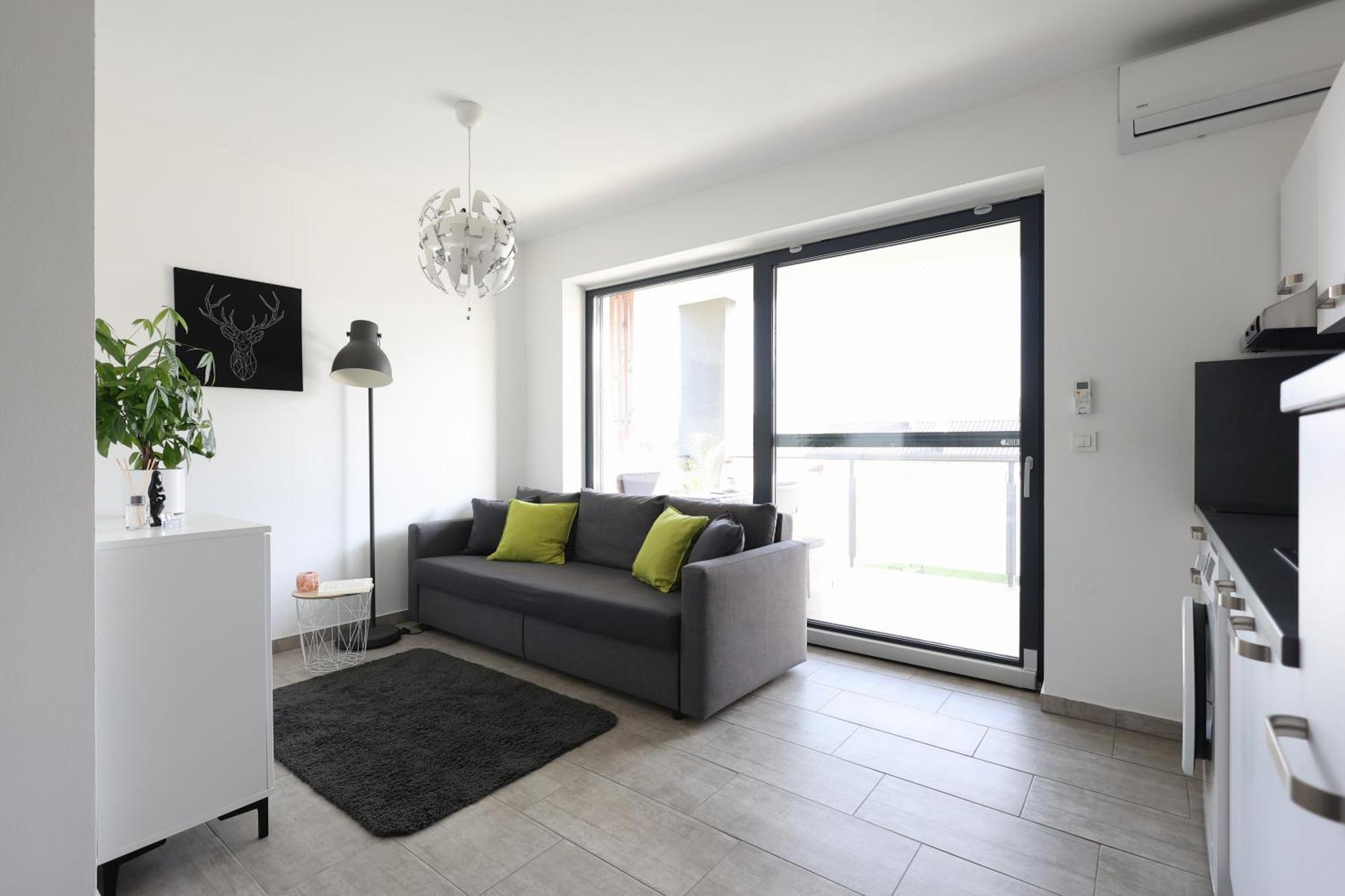 White Mountain Apartment Banovci Bagian luar foto